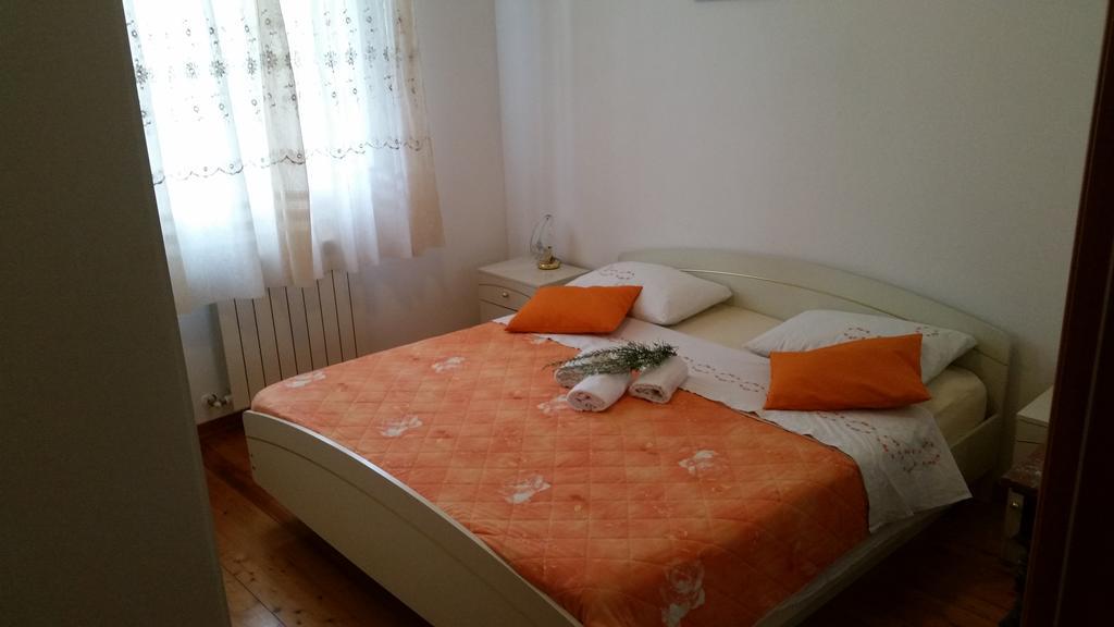 Apartments Milica Umag Exterior photo